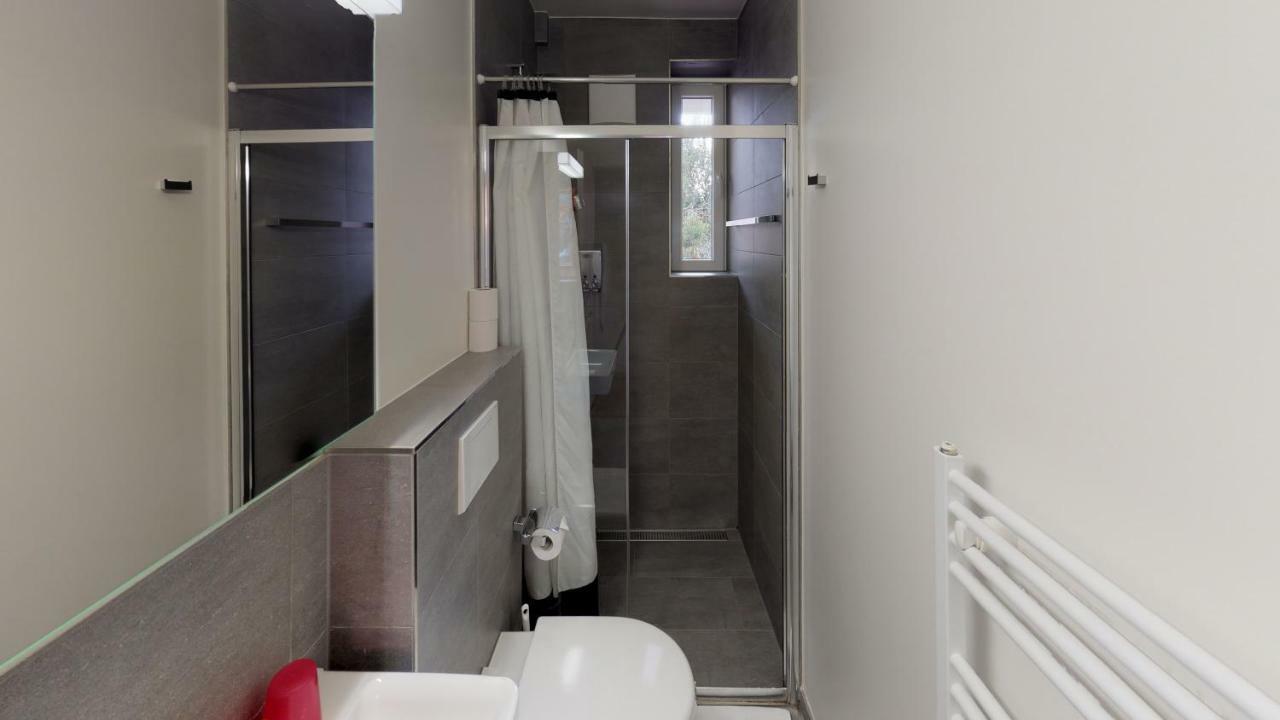Unique Serviced Living @ Airport Line بازل المظهر الخارجي الصورة
